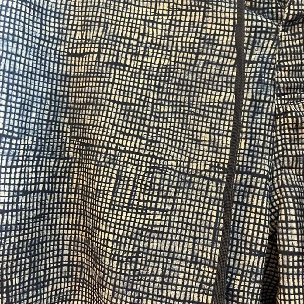 The North Face blue white swim trunks board short, size 36‎